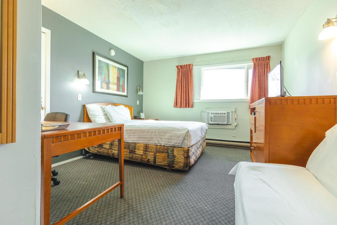 Canadas Best Value Inn Kelowna Zewnętrze zdjęcie