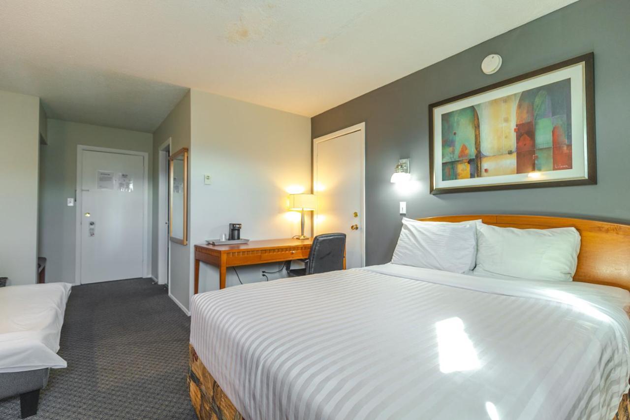 Canadas Best Value Inn Kelowna Zewnętrze zdjęcie