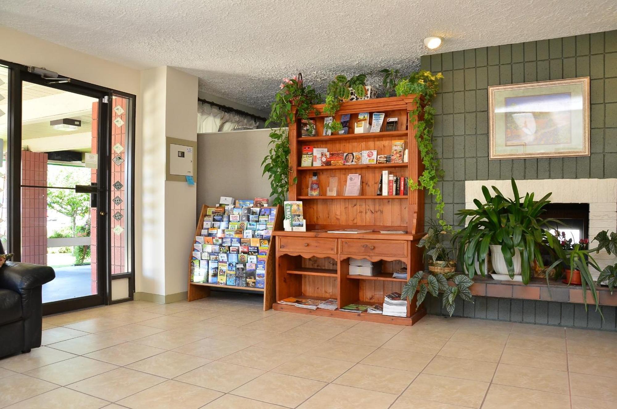 Canadas Best Value Inn Kelowna Zewnętrze zdjęcie