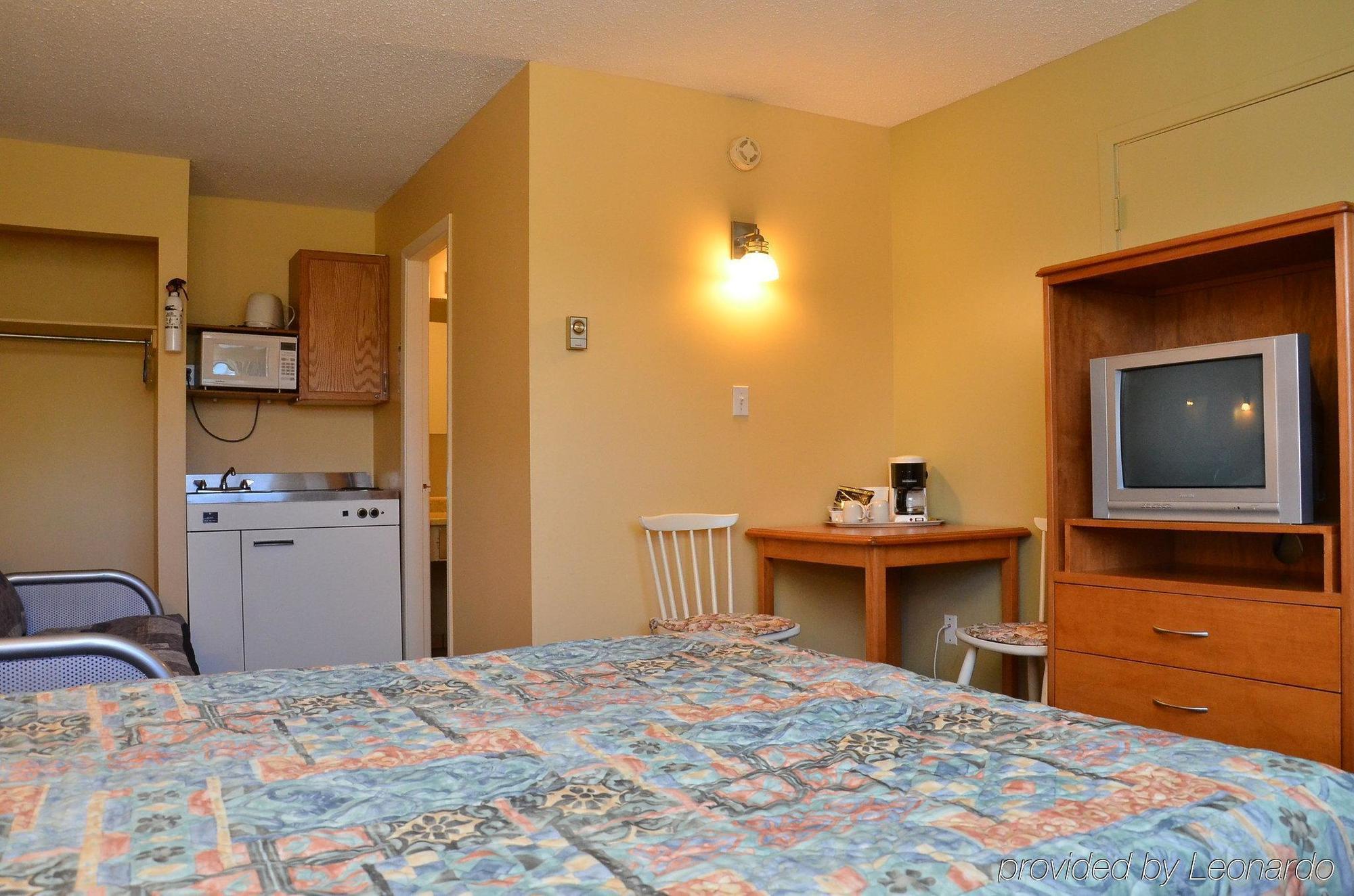 Canadas Best Value Inn Kelowna Zewnętrze zdjęcie