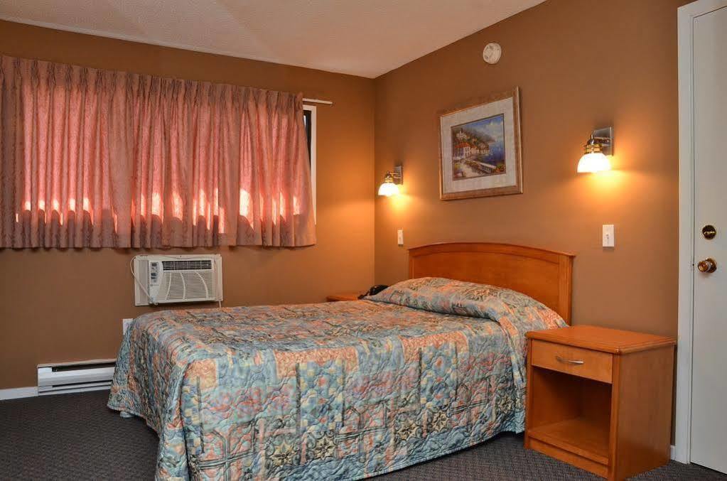 Canadas Best Value Inn Kelowna Zewnętrze zdjęcie