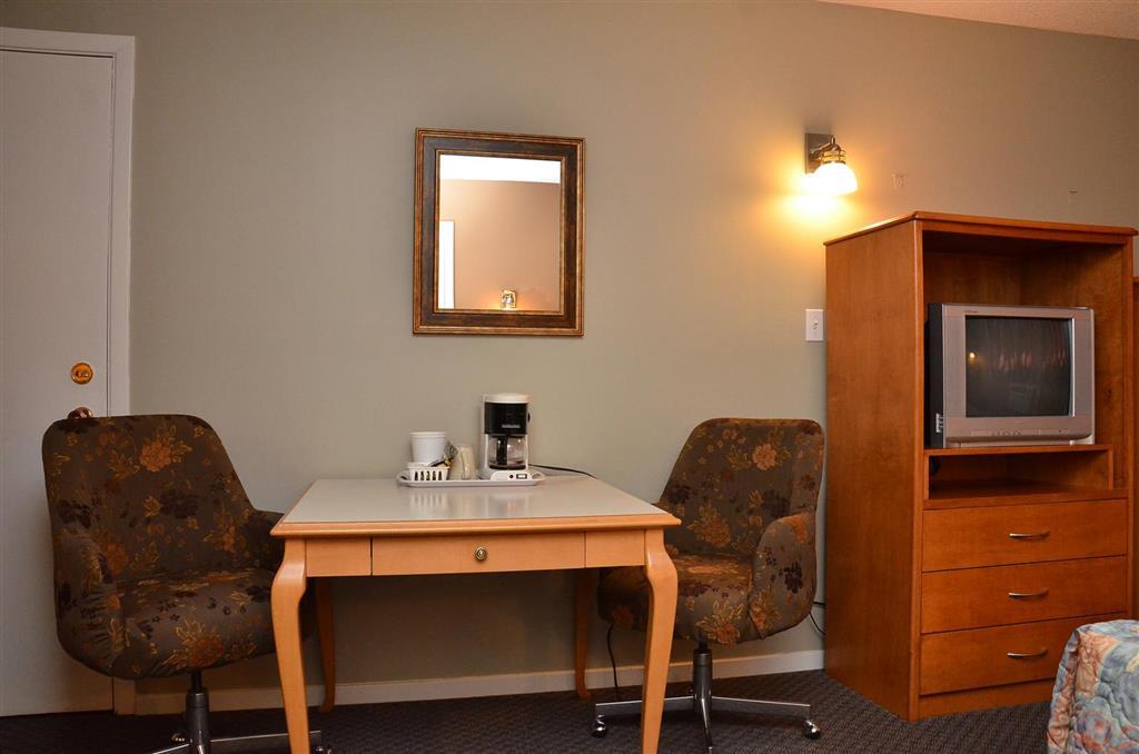 Canadas Best Value Inn Kelowna Pokój zdjęcie